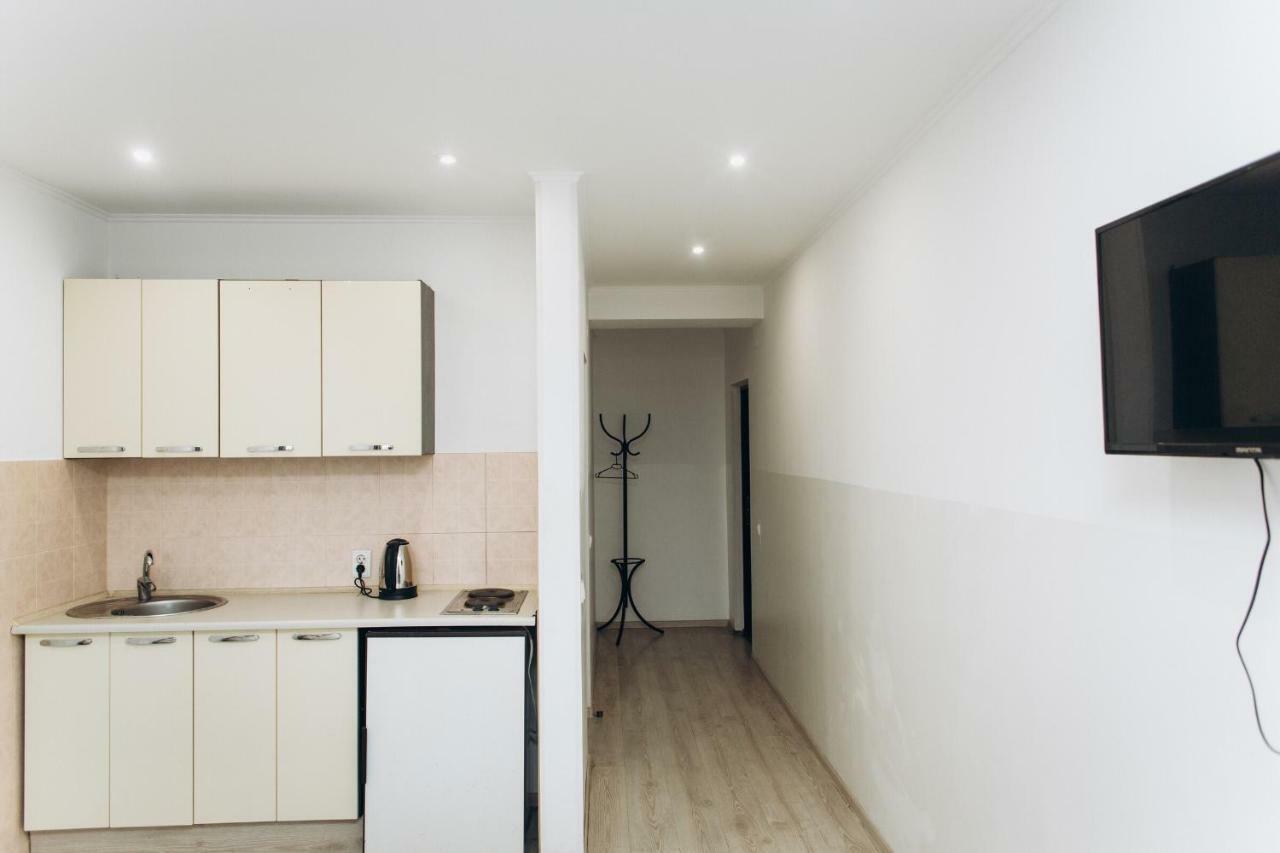 Нові Апартаменти 83 Ivano-Frankivsk Exterior foto